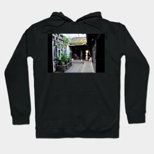 Cour d'une maison typique d'Hoi An - Vietnam Hoodie